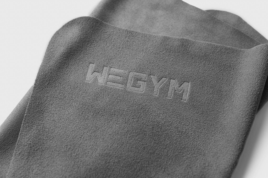 Suede Performance Towel with Magnetic Clip